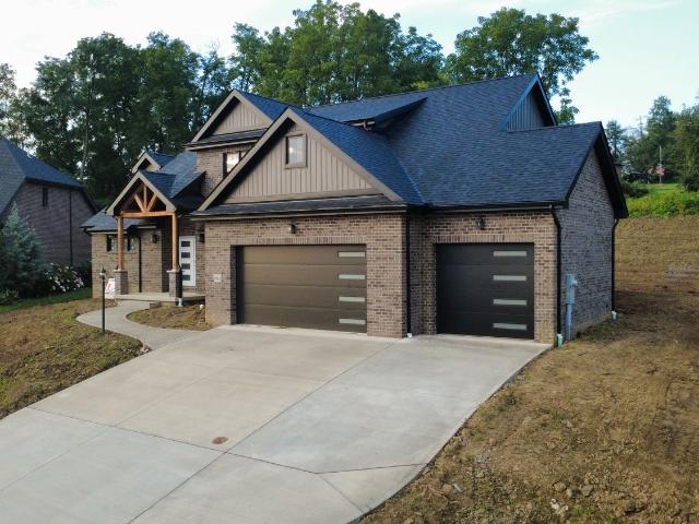 1064 Breezewood Dr