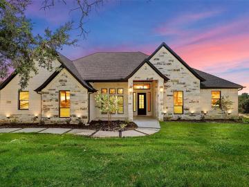 1064 Glenoaks Dr, Weatherford, TX 76088 | MLS #21192