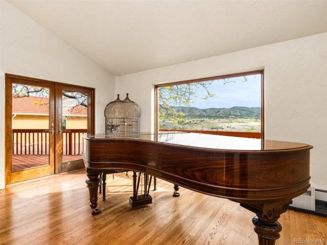 1064 Ridgeview Place