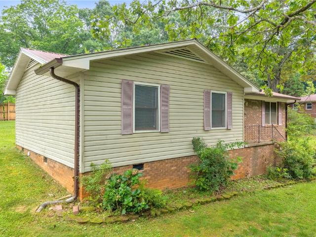 1064 S Greenwich Drive