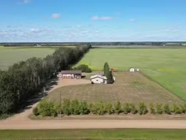 106542 Rge Rd 140, Rural Mackenzie County, AB, T0H 2H0 house.