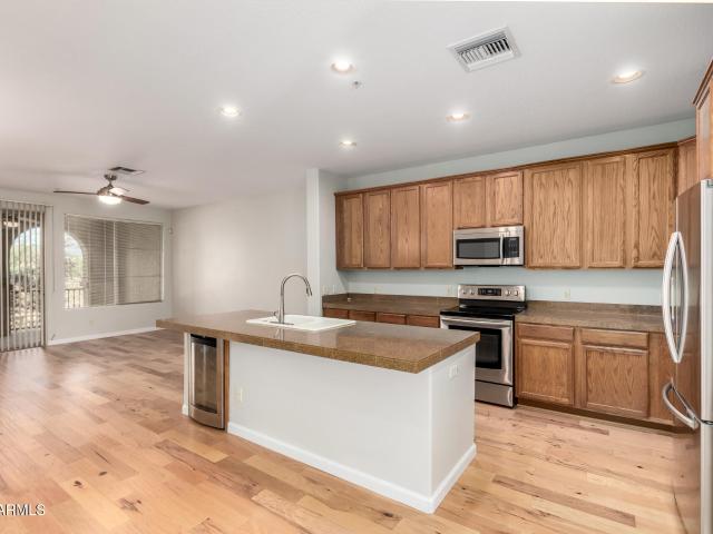 10655 N 9th St, Unit 213, Phoenix, AZ 85020 | MLS #6973