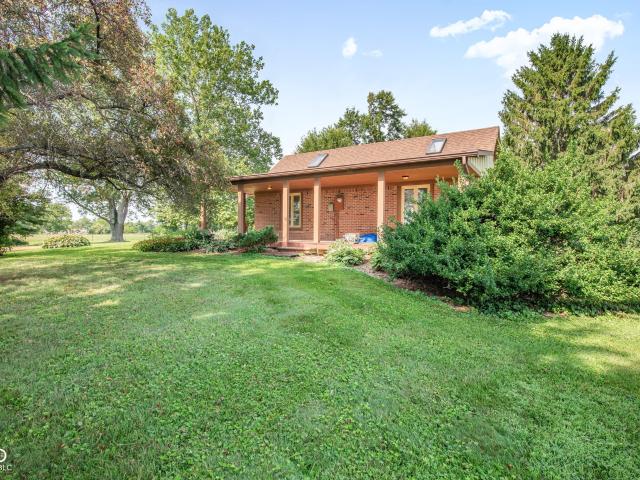 10656 N County Road 200 W