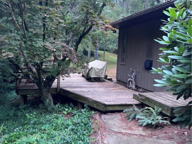 1065 Huck Road