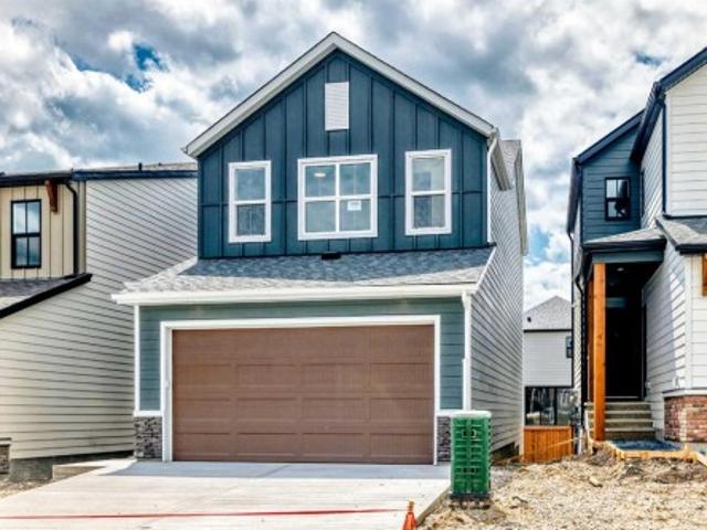1065 Sawgrass Link Nw, Airdrie, AB, T4B 5V2 house for sale | Listing ID A2323 | Royal LePage