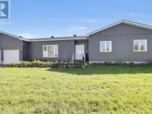 10664 Blaine Road, North Dundas, ON, K0E 1S0 house for sale.