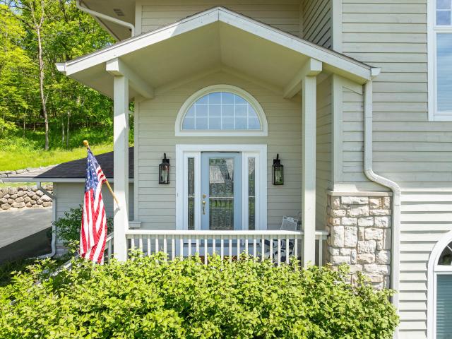 1066 Edinborough Ct
