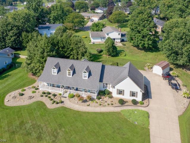 1067 Mohawk Trail SW