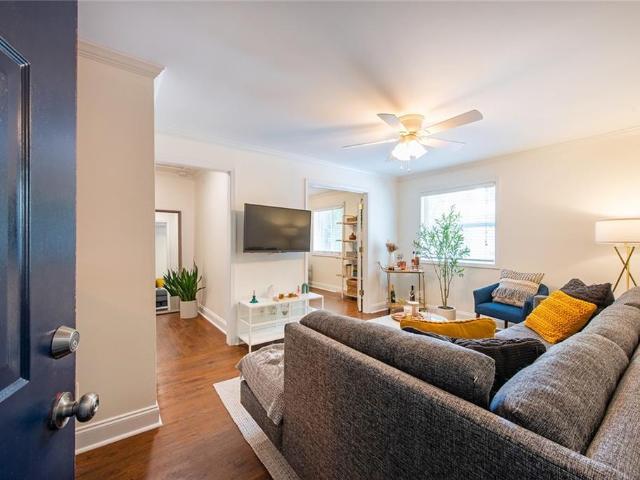 1067 Alta Avenue NE 20