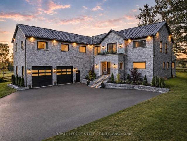 1067 Jerseyville Road W, Hamilton, ON, L0R 1R0 Luxury House for sale | Listing ID X13600 | Royal LePage Carriage Trade Luxury Properties