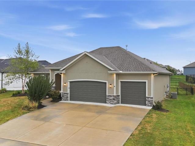 1067 SW Conch Circle