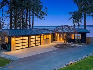 1067 S Cavalero Rd, Camano Island, WA 98282 | MLS #2535