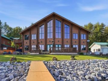 1067 1 Avenue, Rural Parkland County, AB, T0E 0V0 house for sale | Listing ID E4495 | Royal LePage
