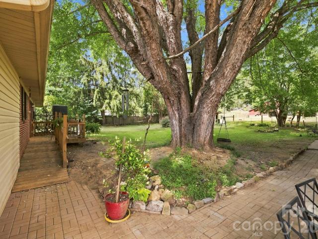 10687 Cruso Road