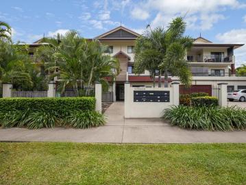 Parramatta Park, Cairns, Yarrabah, Low Island, Queensland, Queensland