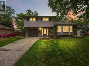 1068 Fairlane Avenue, Sarnia, ON, N7S 3J8 house for sale | Listing ID 26013 | Royal LePage