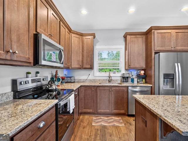 1068 High River Road 90