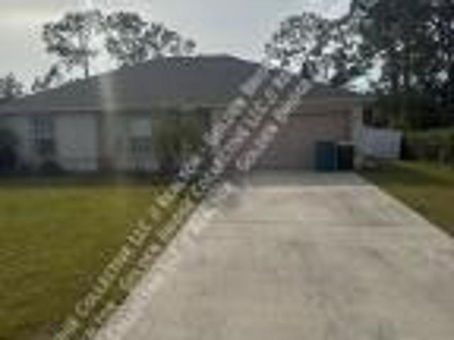 1068 SE Saint Johns St Street