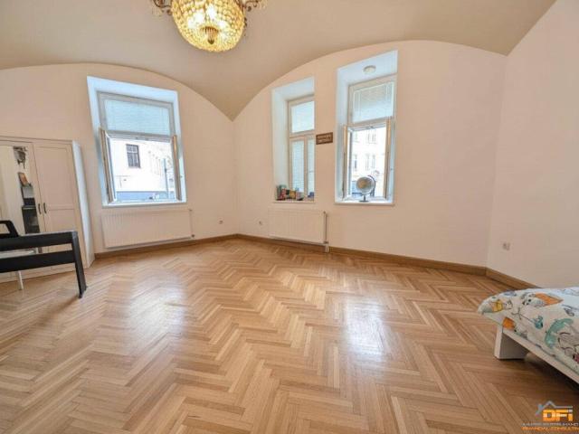 1060 MARIAHILF: Zentral gelegene 3 Zimmer Wohnung mit Altbaucharme