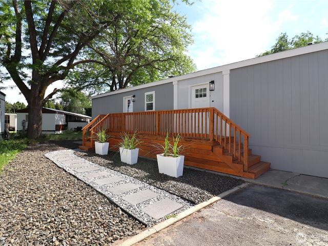 1060 N Wenas Road # 9