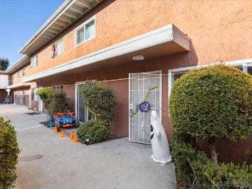 1060 E Washington Ave, Unit 5, Escondido, CA 92025 | MLS #260003