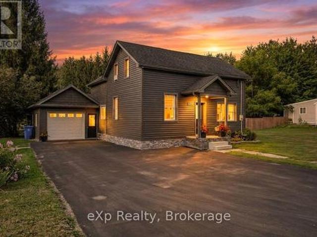 1060 Sanderson Street, Howick, ON, N0G 2X0 house for sale | Listing ID X13679 | Royal LePage
