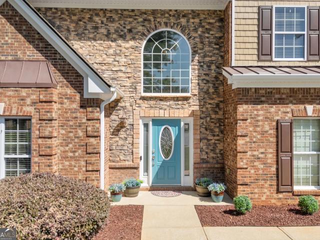 1060 Solitaire Court