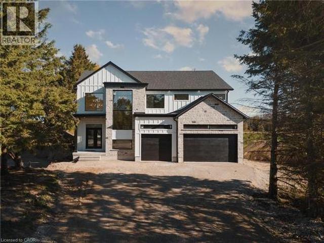 1060 Walton Avenue, Listowel, ON, N0B 2T0 house for sale | Listing ID 40806 | Royal LePage