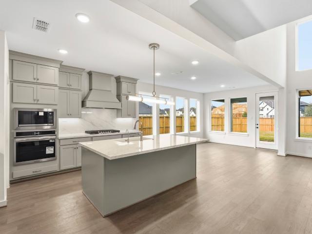 10610 Sweet Pepperbush Way