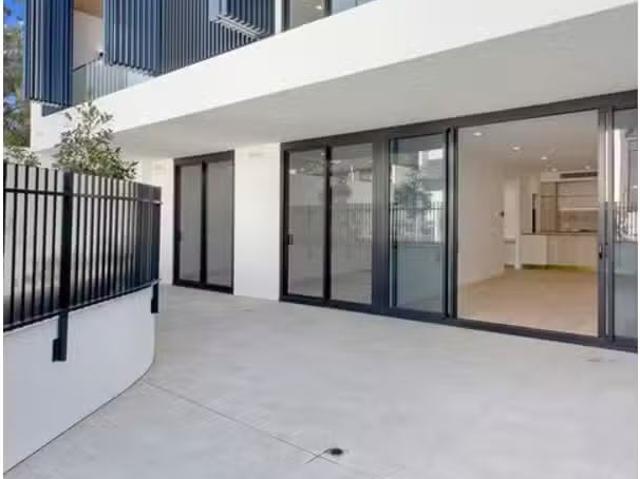106/11 Lawrence Street, Freshwater Apartment for rent Listed.