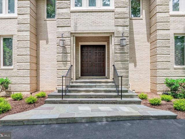 10616 Willowbrook Drive
