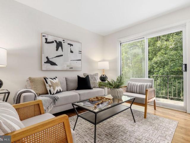 10619 Kenilworth Avenue # 202