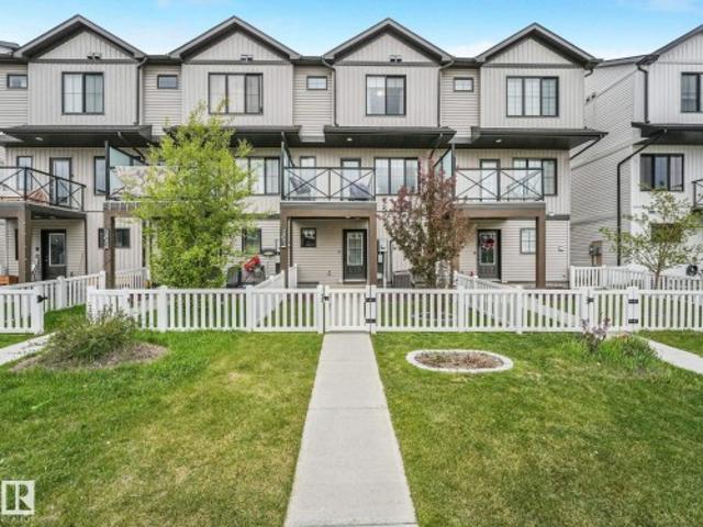 1061 Cy Becker Road Nw, Edmonton, AB, T5Y 4B7 house for sale | Listing ID E4512 | Royal LePage