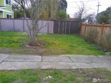 1061 th Avenue SW