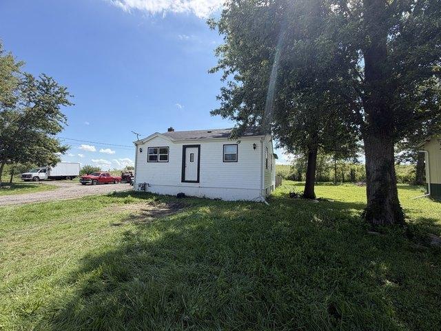 1061 W Goodenow Rd, Beecher, IL 60401