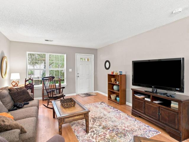 1061 Williston Loop
