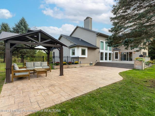 10625 Columbia Highway