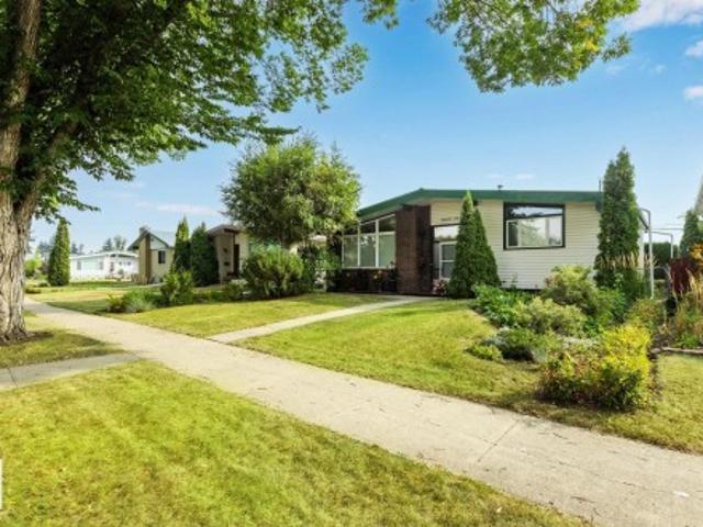 1062 Street Nw, Edmonton, AB, T6A 3H5 house for sale | Listing ID E4504 | Royal LePage