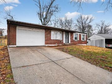 10633 Crowley Dr, St. Louis, MO 63136 | MLS #26011