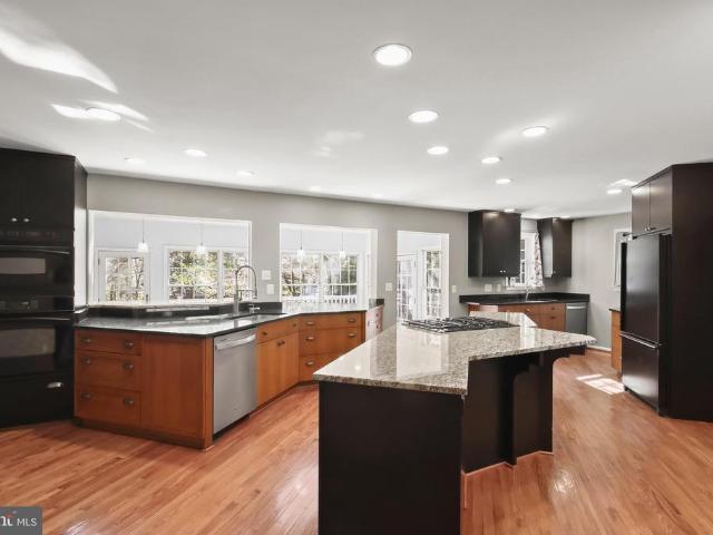 10630 Glass Tumbler Path