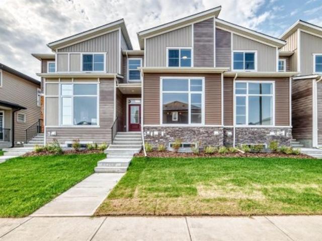 1063 Bayview Crescent Sw, Airdrie, AB, T4B 5N8 house for sale | Listing ID A2338 | Royal LePage