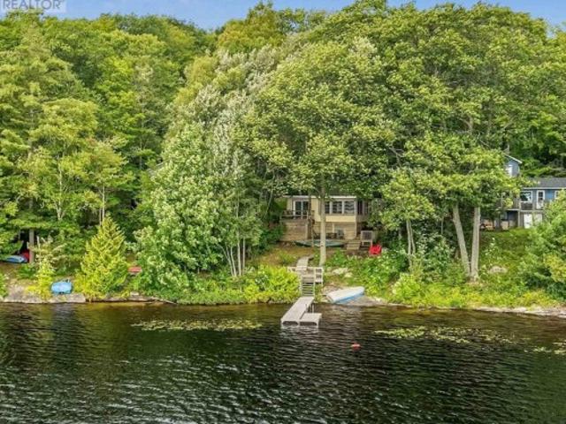 1063 Dickie Lake Road, Lake Of Bays Mclean, ON, P0B 1A0 house for sale | Listing ID X13732 | Royal LePage