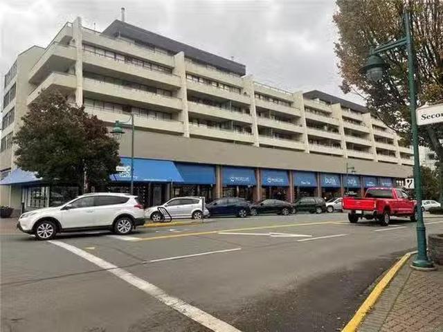 106 2506 Beacon Ave, Sidney, BC, V8L 1Y2 commercial for leas.
