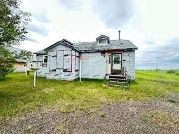 106 2 Street West, Waseca, SK, S0M 3A0 house for sale Listi.