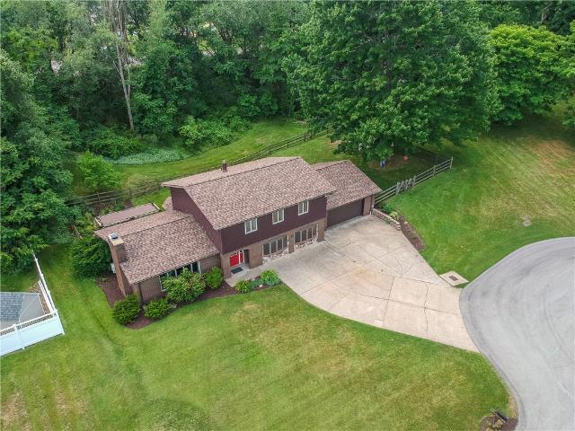 106 Colonial Way