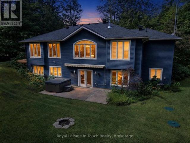 106 Copeland Creek Drive, Tiny, ON, L9M 0M2 Luxury House for sale | Listing ID S13756 | Royal LePage Carriage Trade Luxury Properties
