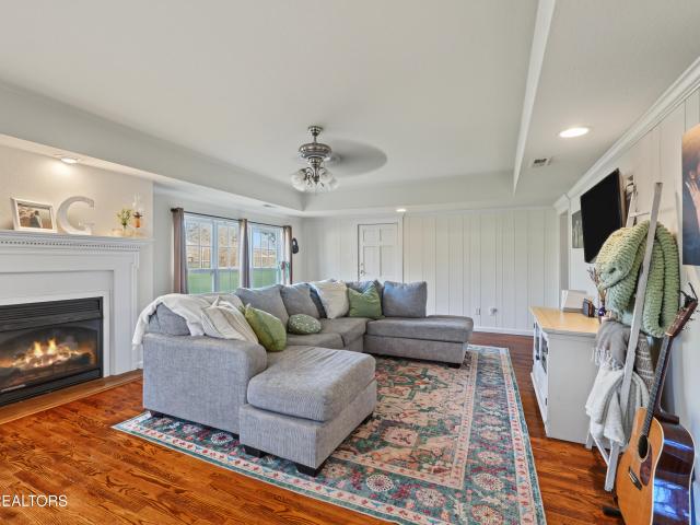 106 Carter Drive