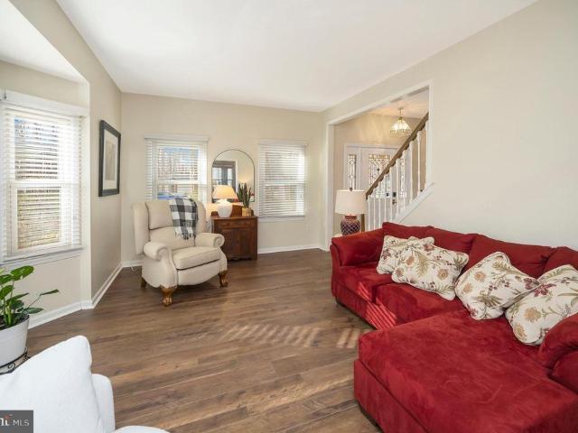 106 Chesterfield Court