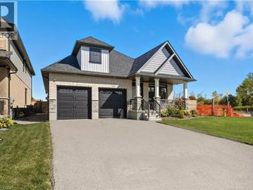 Wellington, Ontario - Fireplace, Cellar