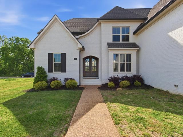 106 Arkstone Ln